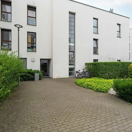 Stylish For 4 People With Parking In By Renters Poznaň