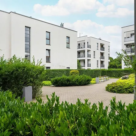 Lejlighed Stylish For 4 People With Parking In By Renters Poznań