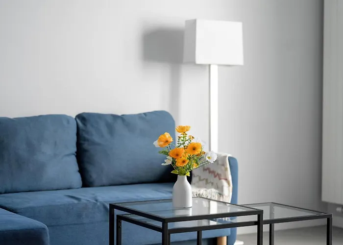 Stylish For 4 People With Parking In By Renters דירה *